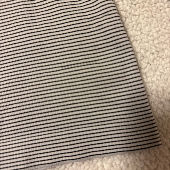 Lululemon Swiftly Tech Long Sleeve Crew Neck Shirt Black White Stripe - Picture 15 of 16